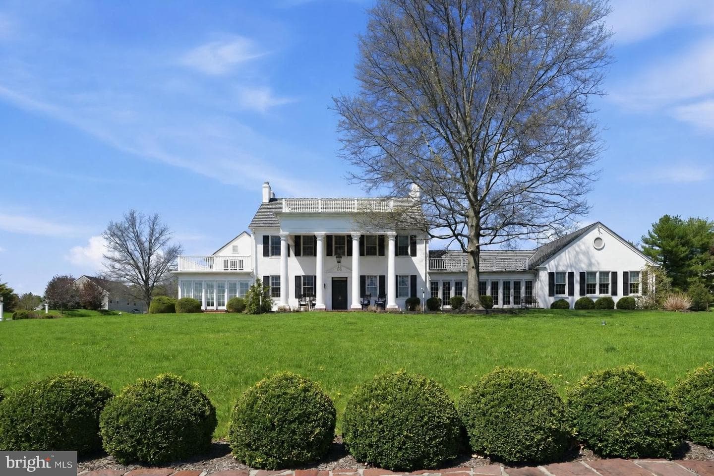 175 Waverly Lane photo 3