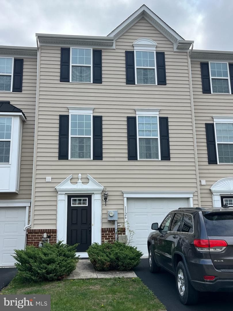 1126 Sageview Drive