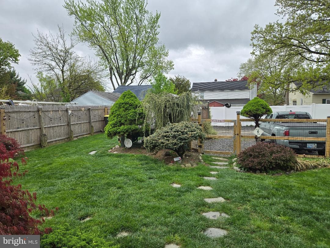 424 Woodlawn Avenue photo 10