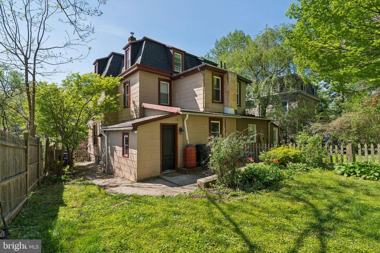 151 Greenwood Avenue photo 28