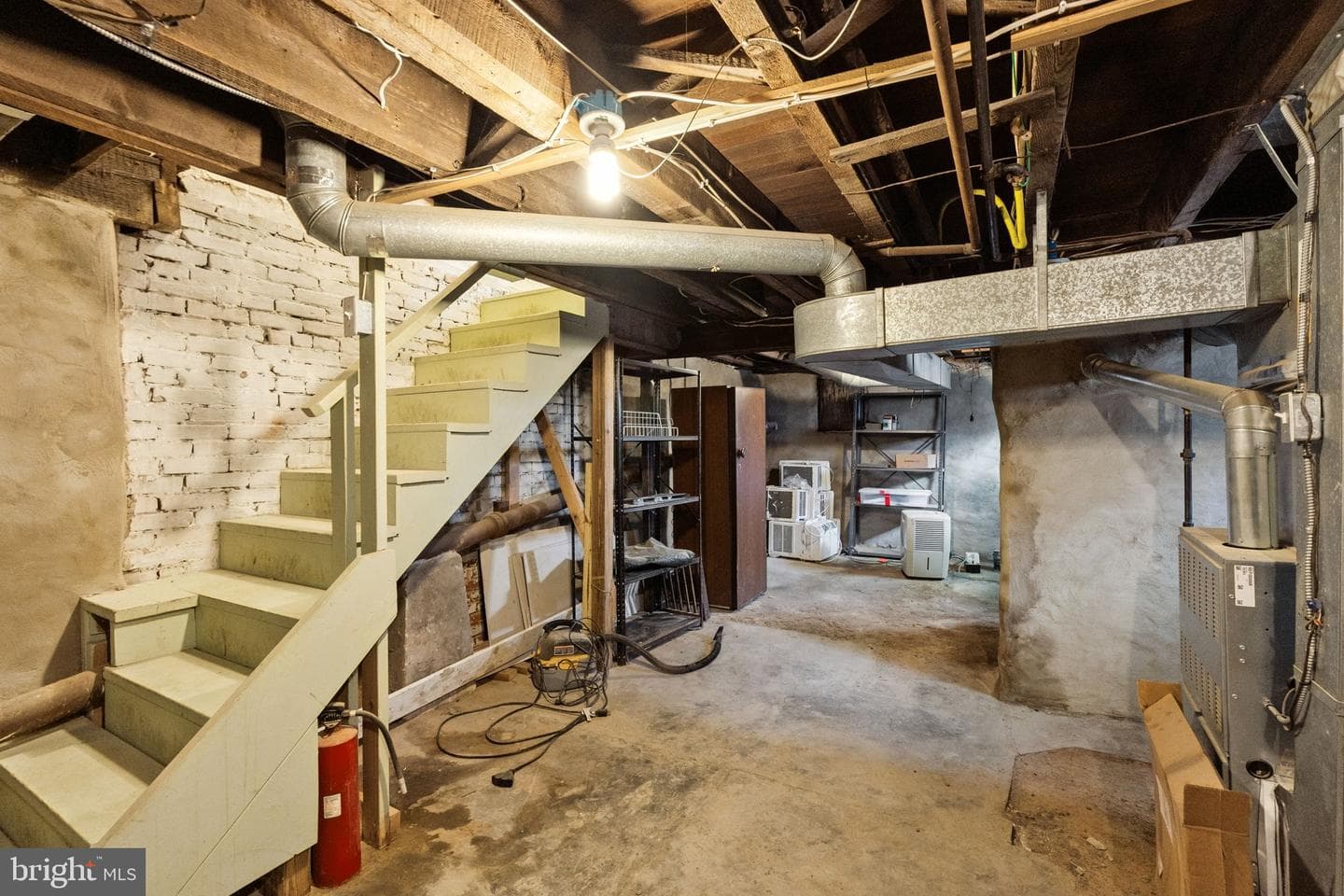 151 Greenwood Avenue photo 32