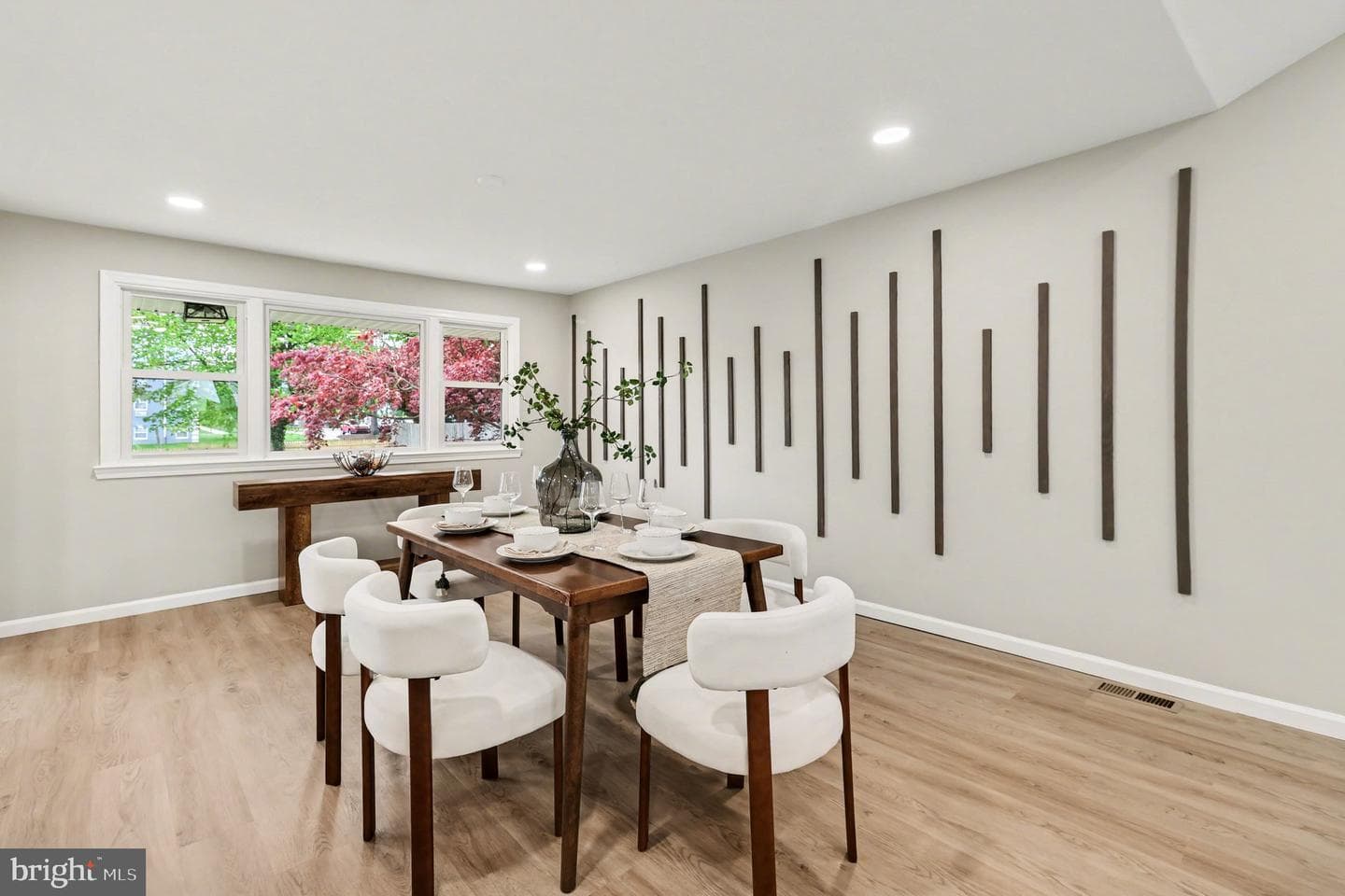 7804 Louise Lane photo 8
