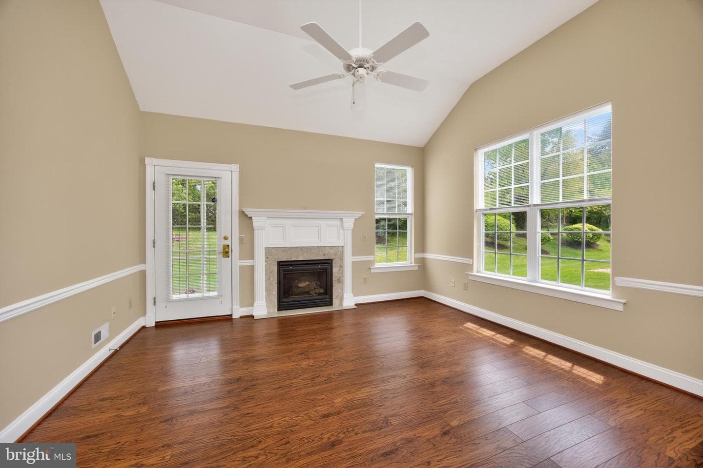 66 Newbury Way photo 12