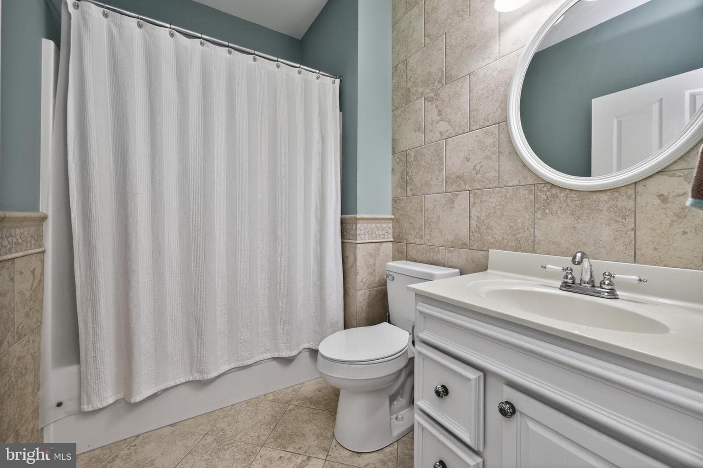 66 Newbury Way photo 13
