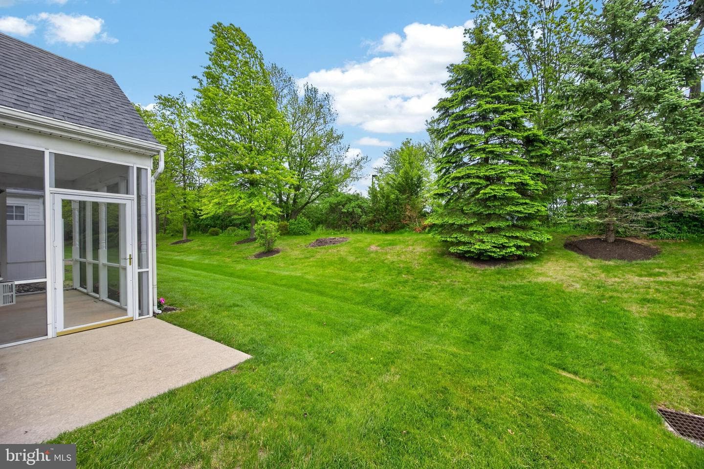 66 Newbury Way photo 37