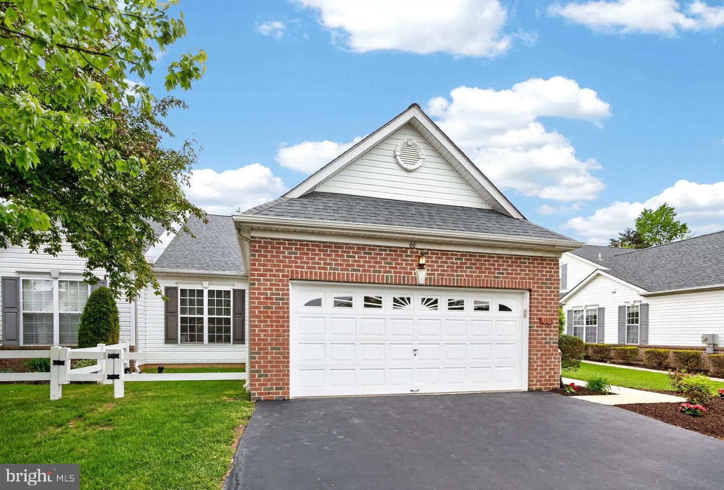 66 Newbury Way photo 39