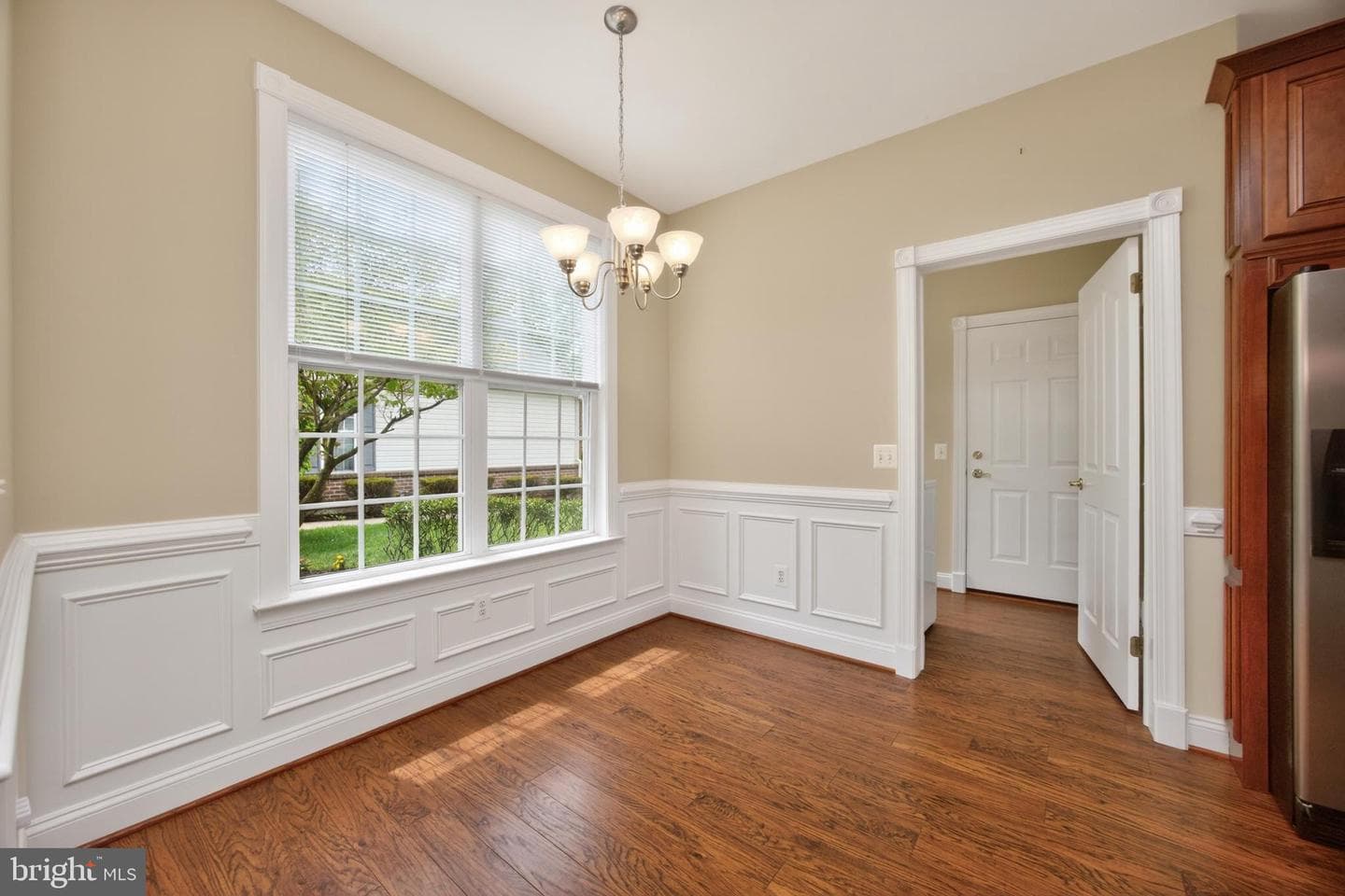 66 Newbury Way photo 6