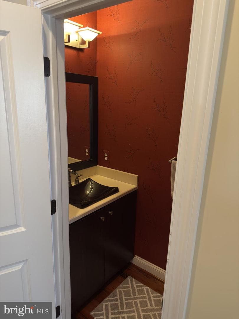 211 Holland Avenue photo 16