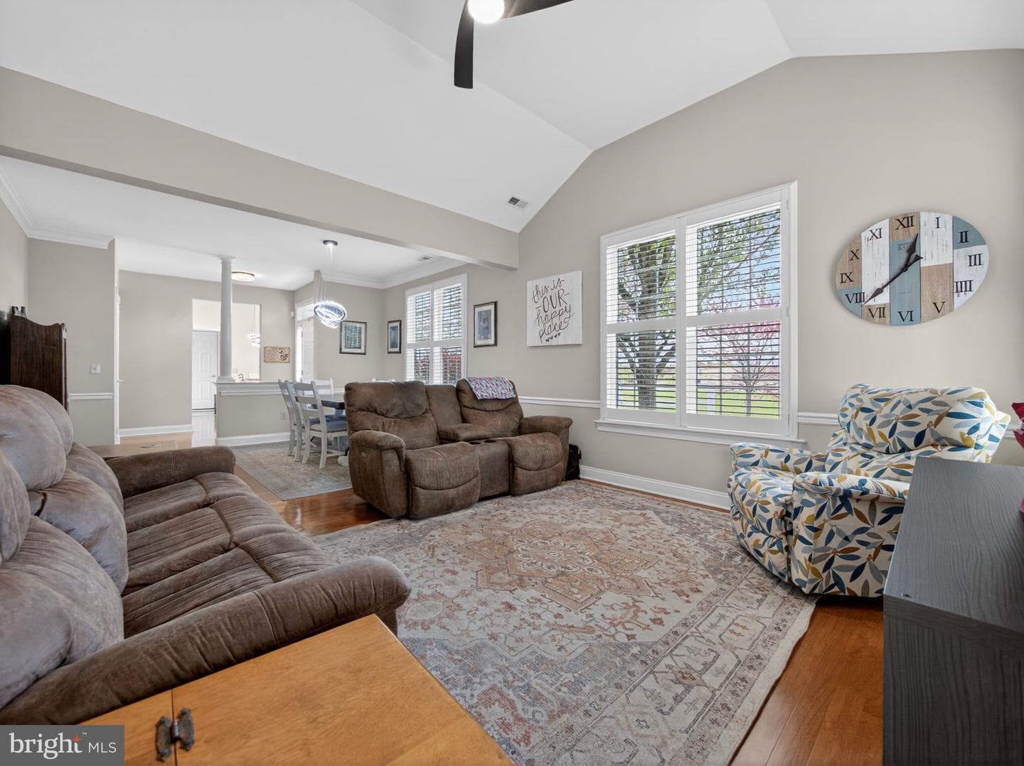 90 Newbury Way photo 14