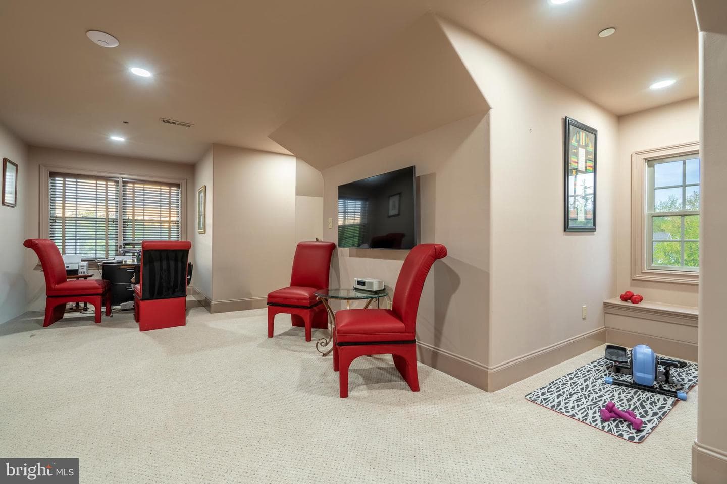 301 Julian Court photo 67