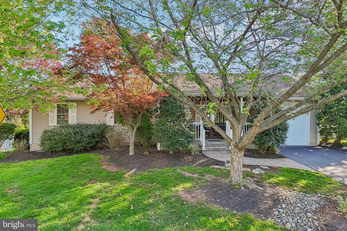 739 Ash Road photo 38
