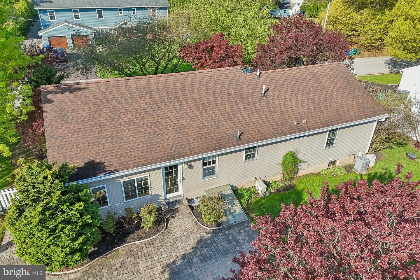 739 Ash Road photo 43