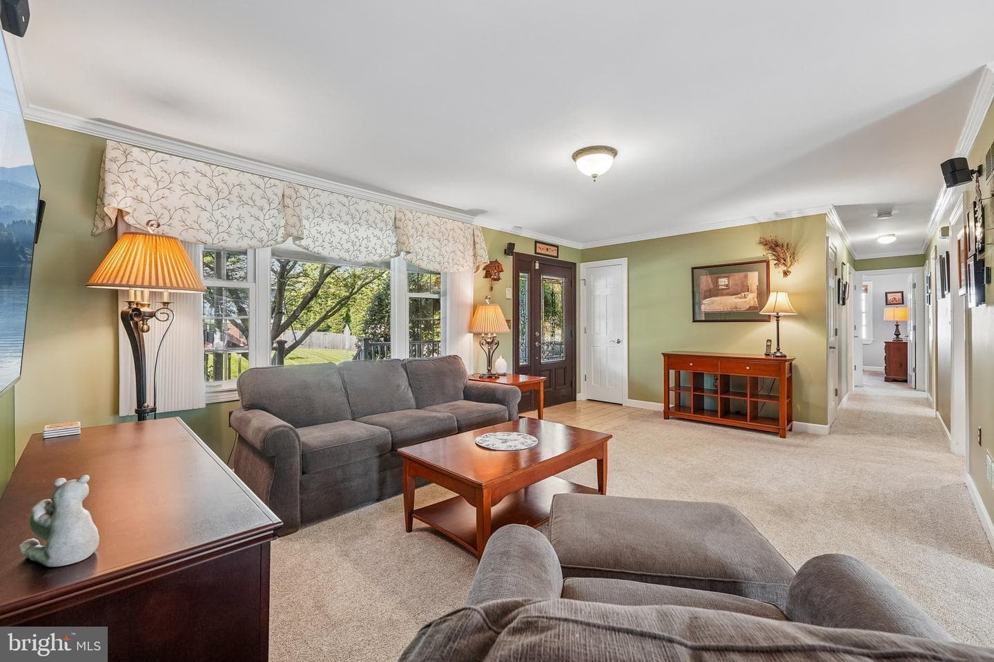 739 Ash Road photo 8