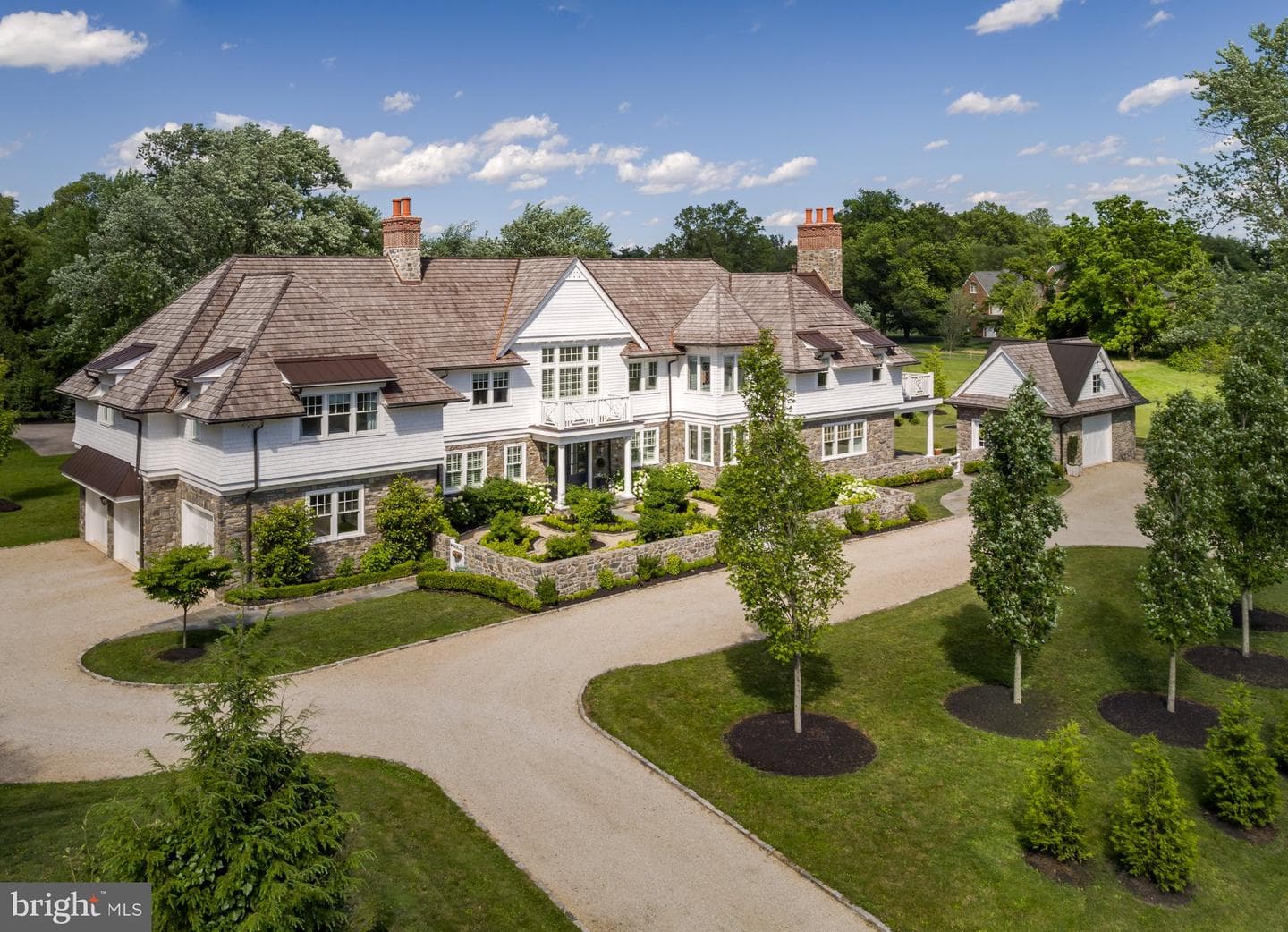 101 Hampton Lane