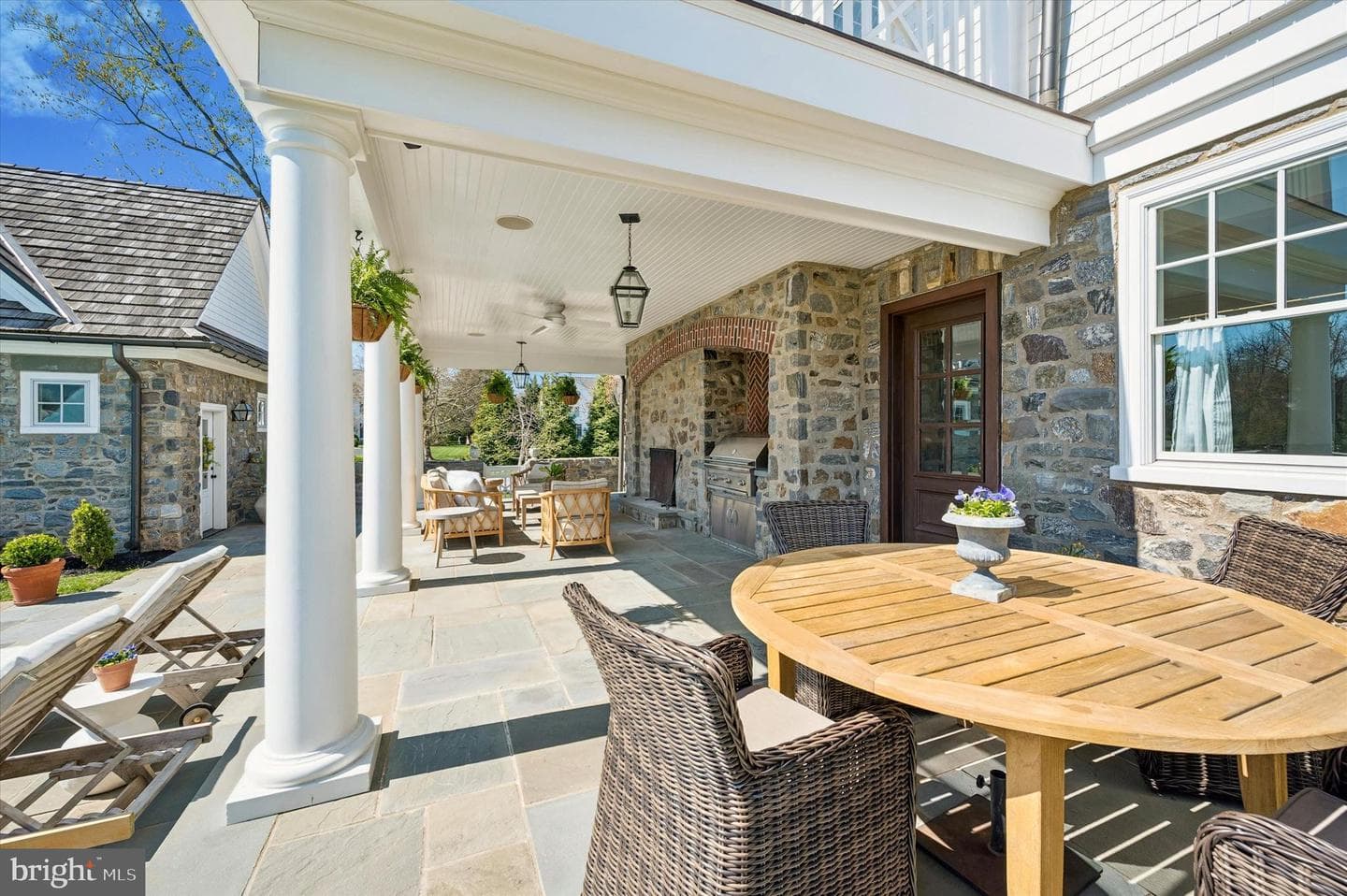 101 Hampton Lane photo 60