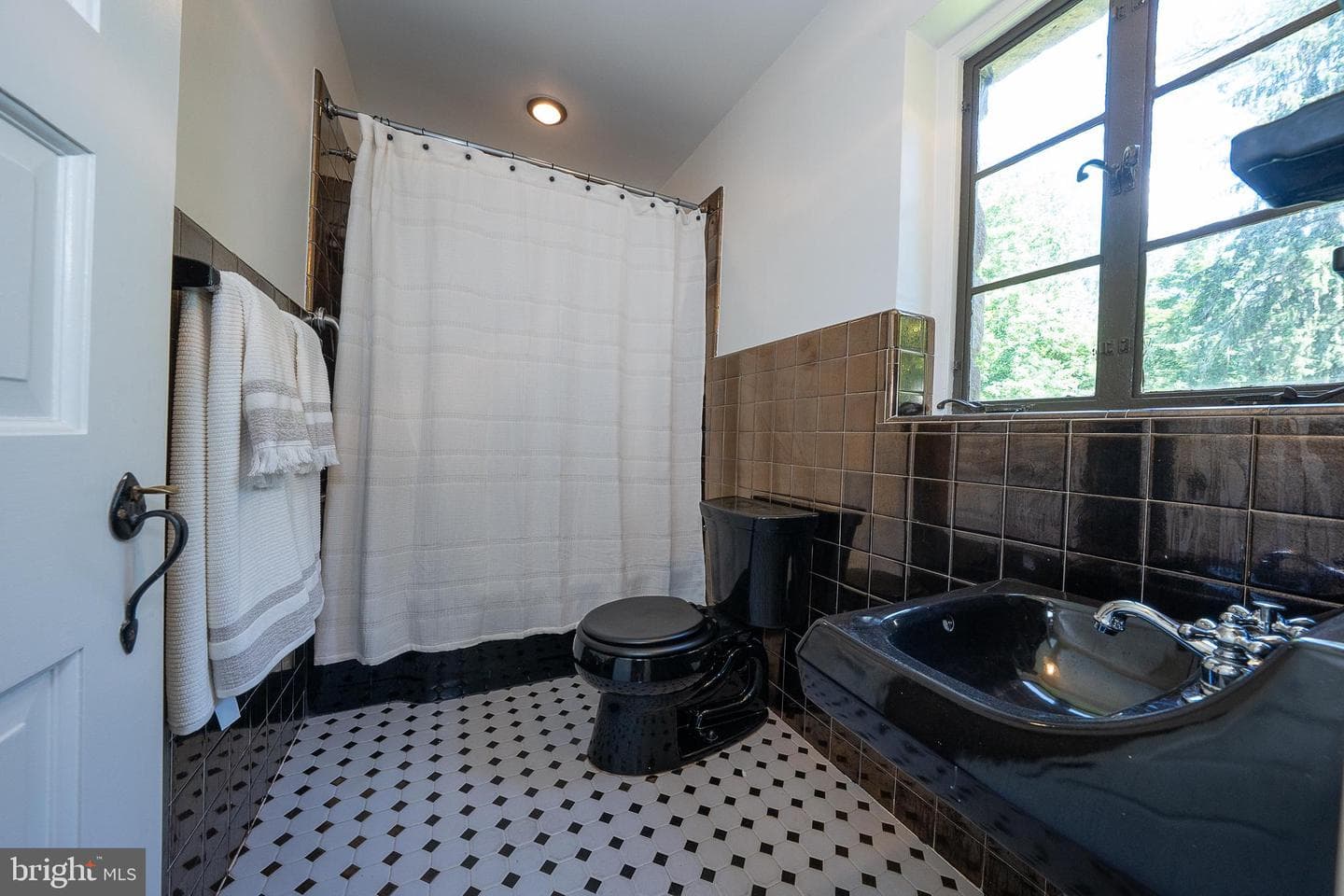 1187 Rydal Road photo 29