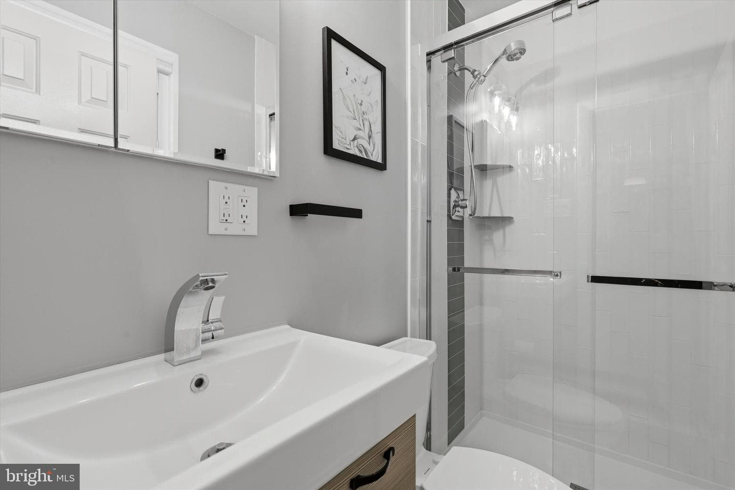 118 Clarrige Drive photo 15