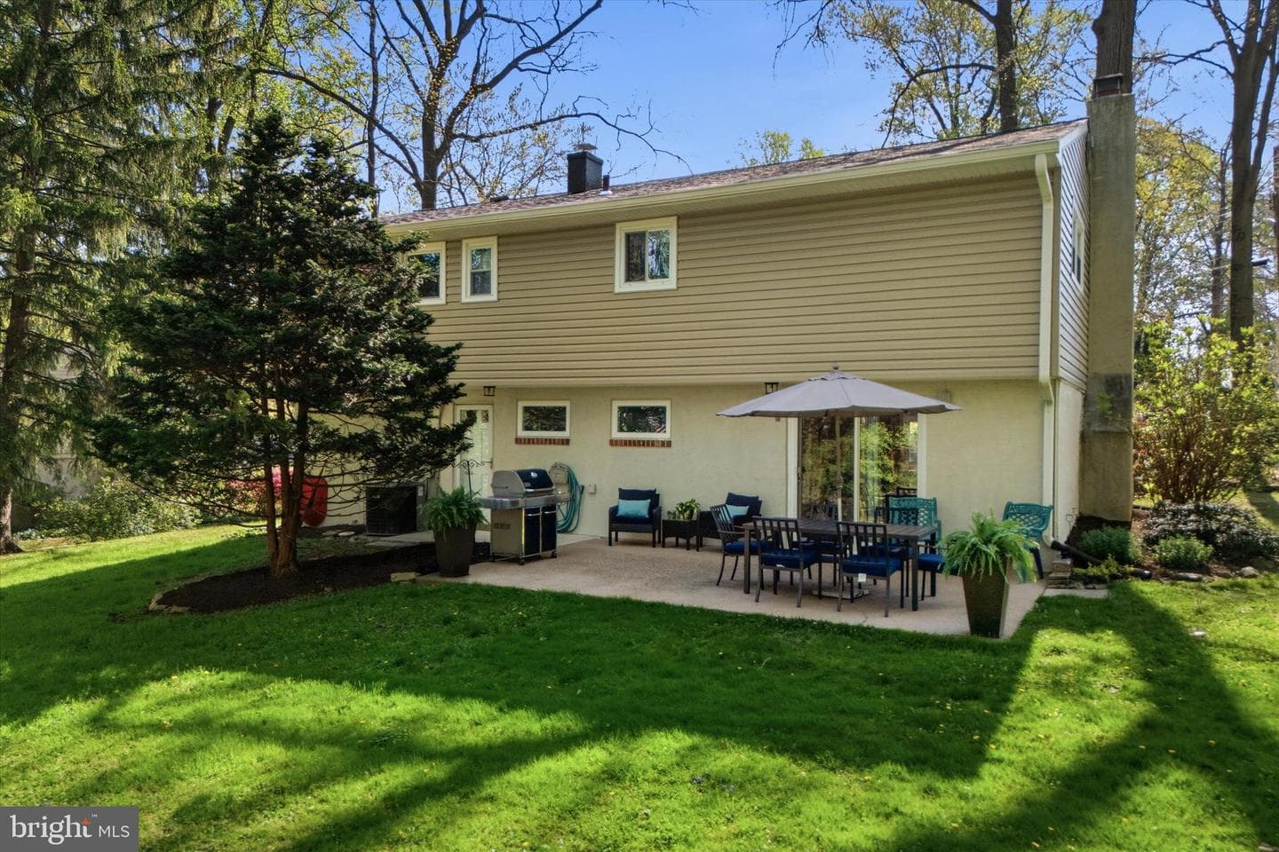 118 Clarrige Drive photo 28