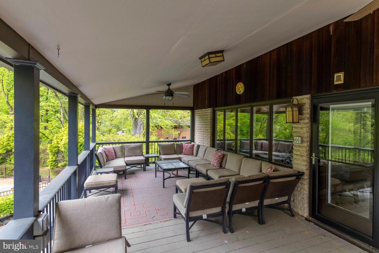 1074 Pheasant Road photo 38