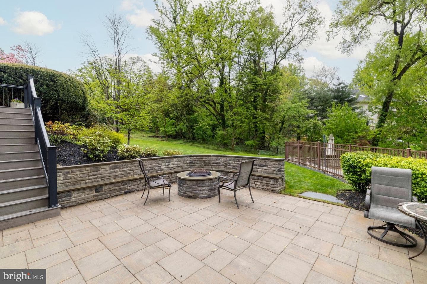 1074 Pheasant Road photo 40