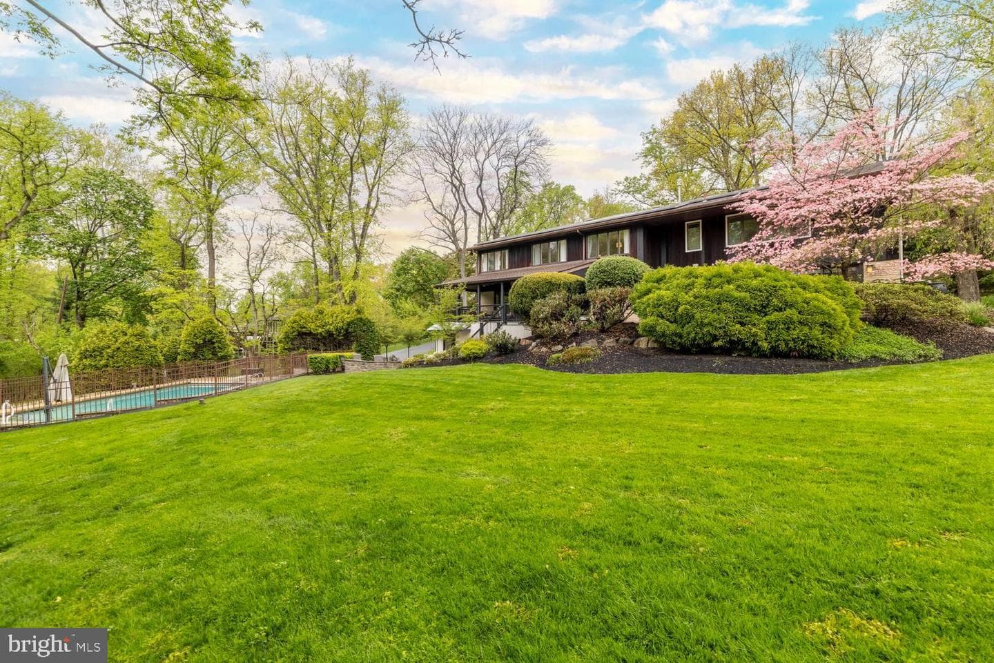 1074 Pheasant Road photo 44