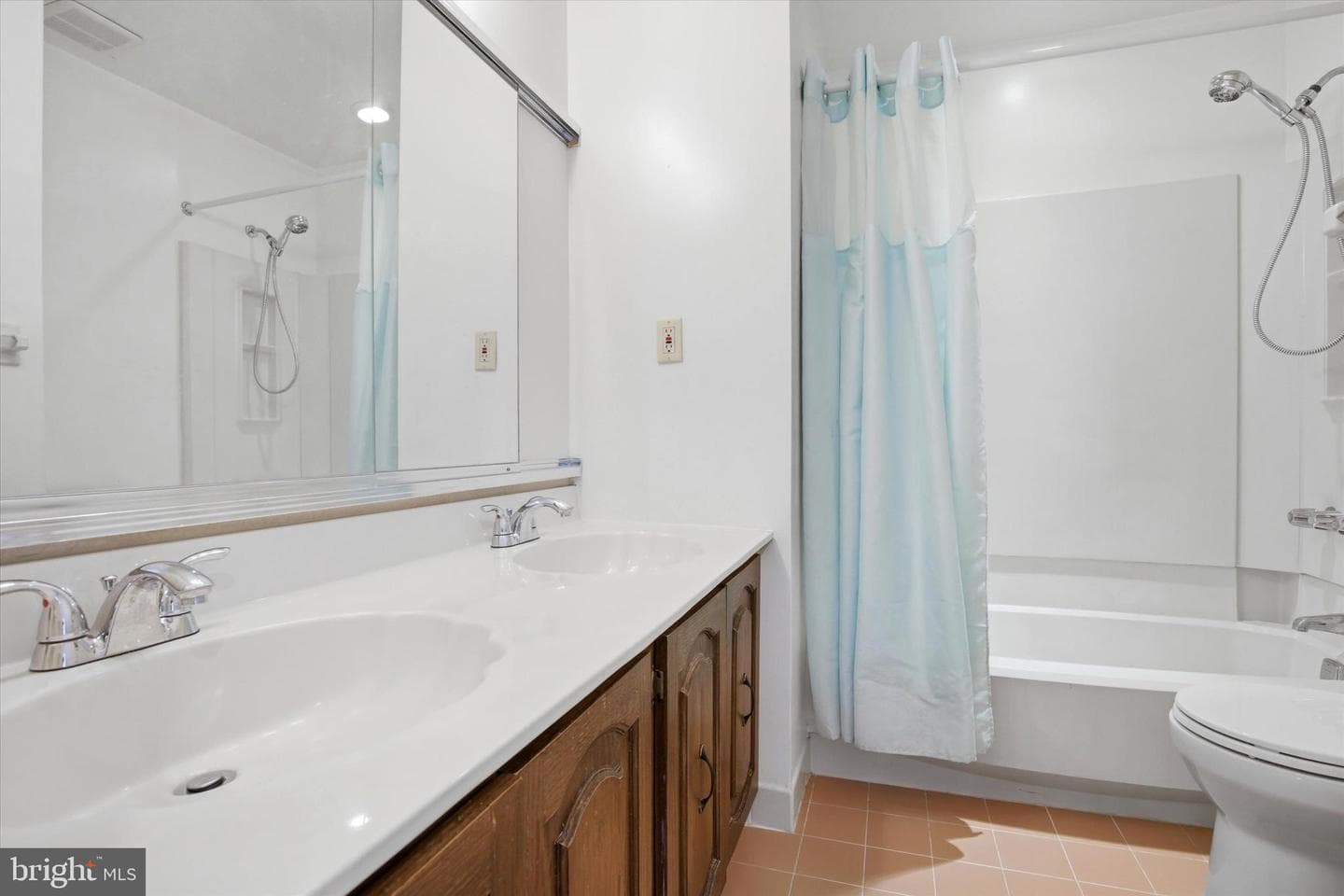 61 Harlow Circle photo 20