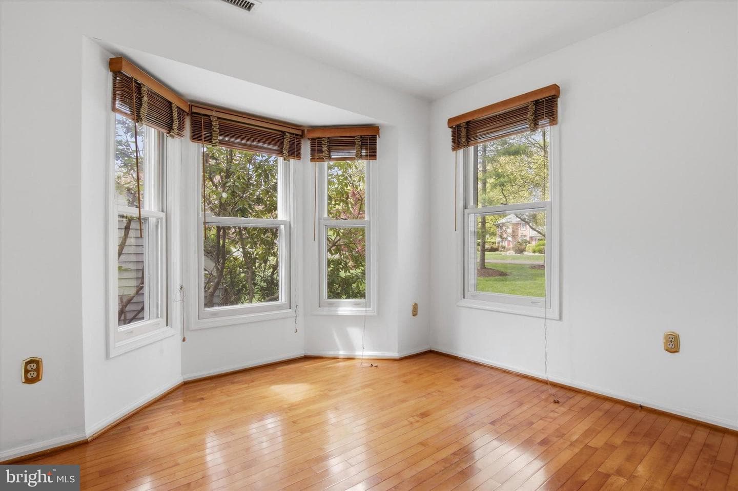 61 Harlow Circle photo 7
