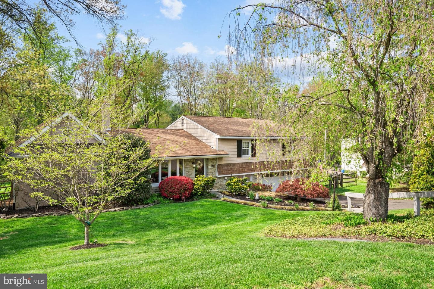 139 Greenwood Drive photo 2