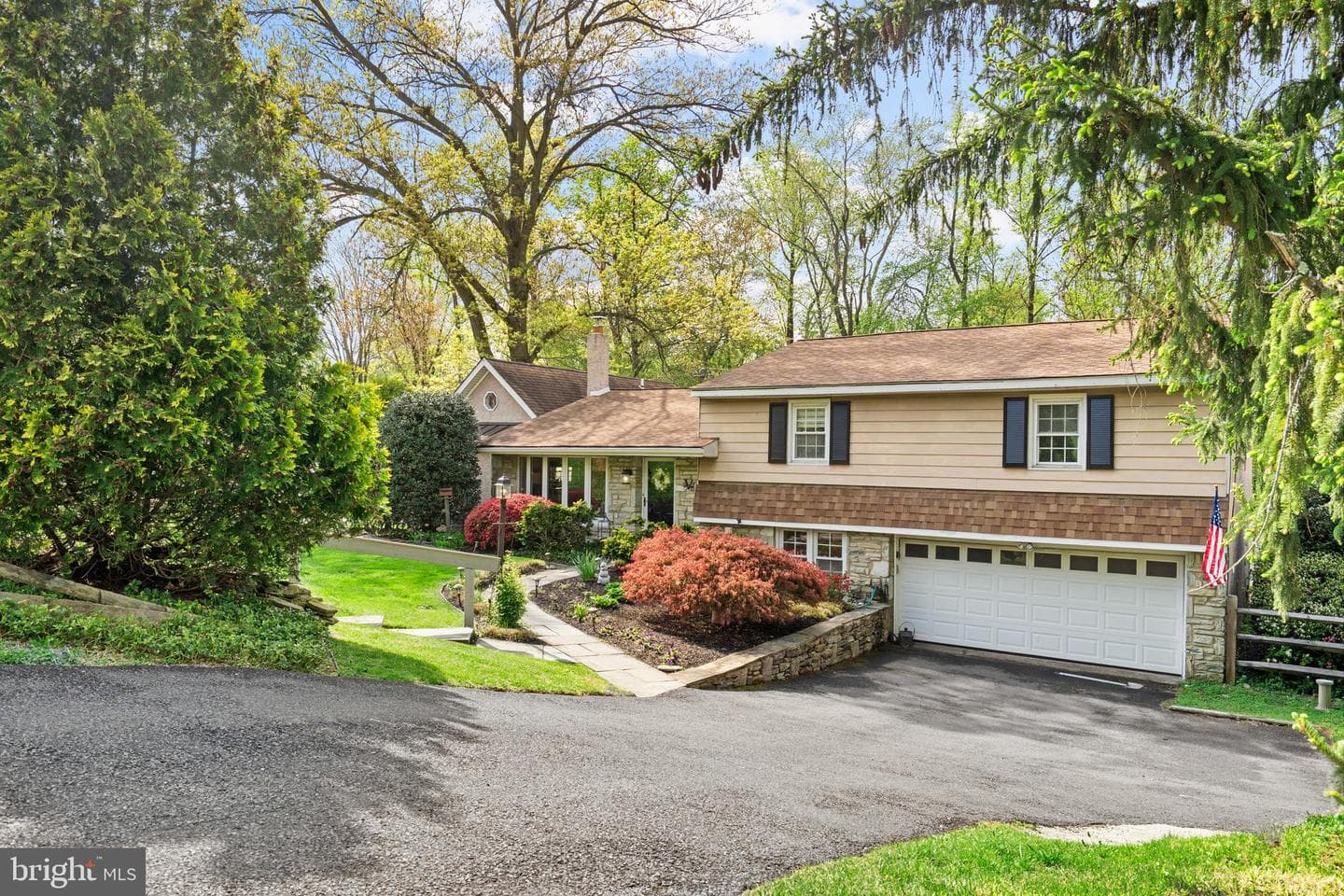 139 Greenwood Drive photo 3
