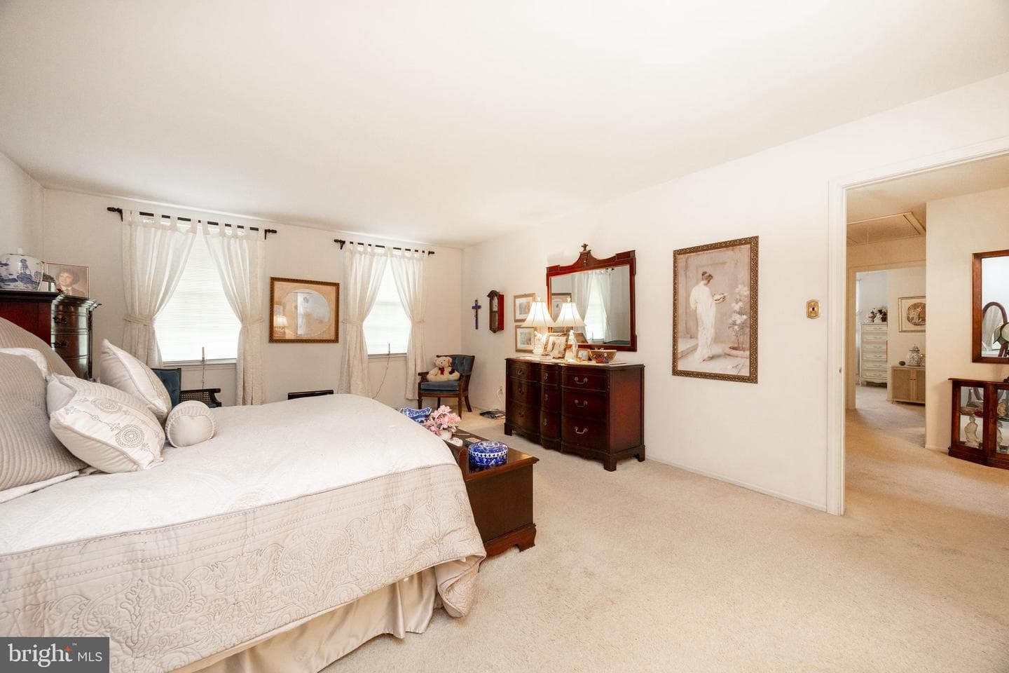 892 Carriage Way photo 21