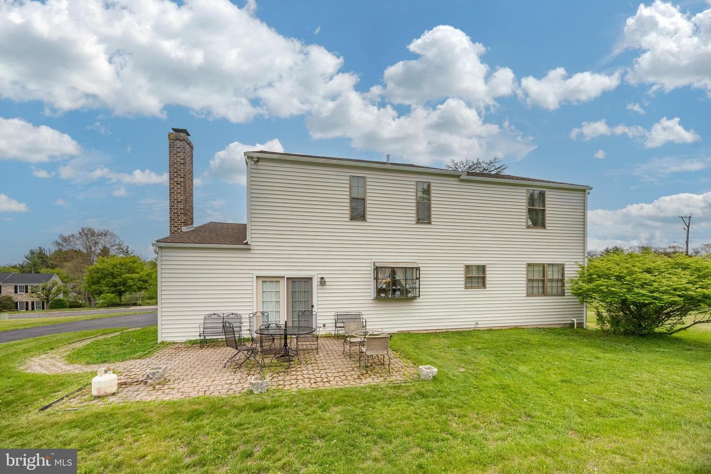 892 Carriage Way photo 35