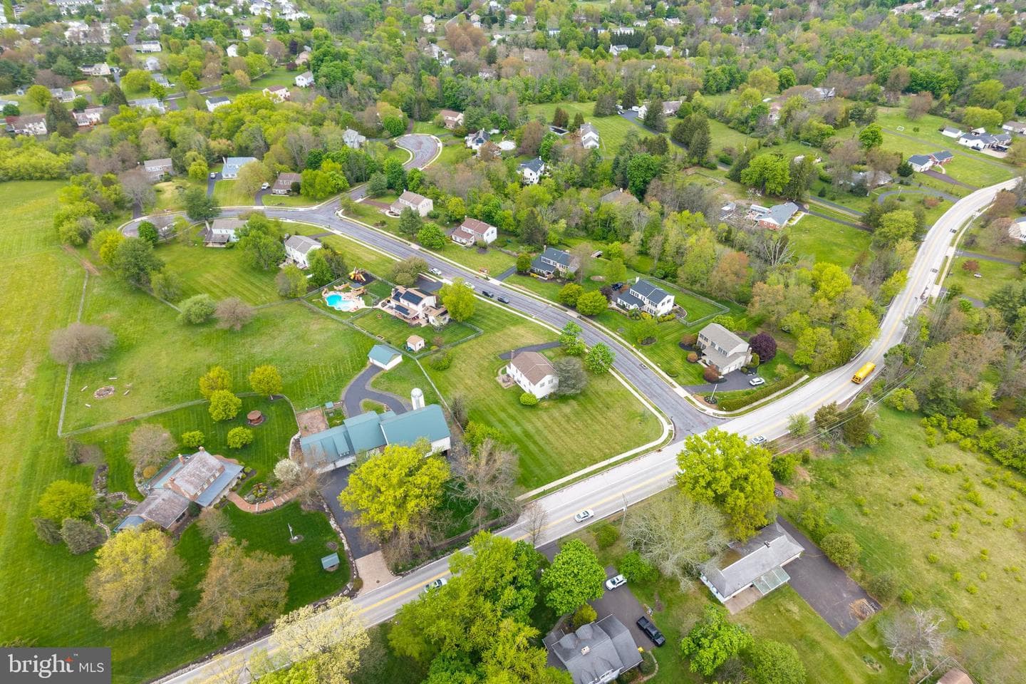 892 Carriage Way photo 38