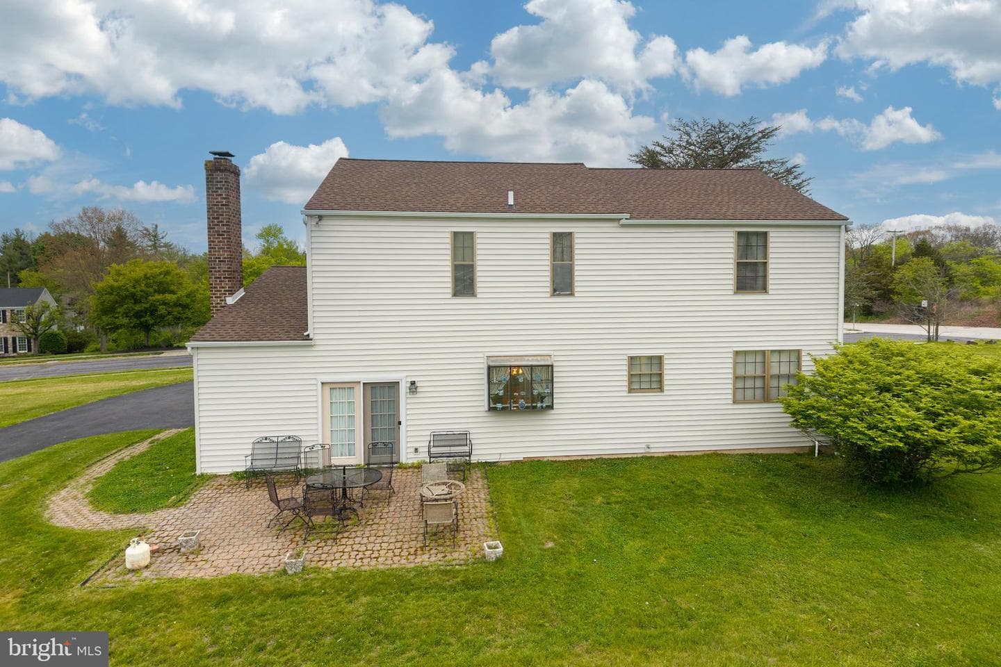 892 Carriage Way photo 42