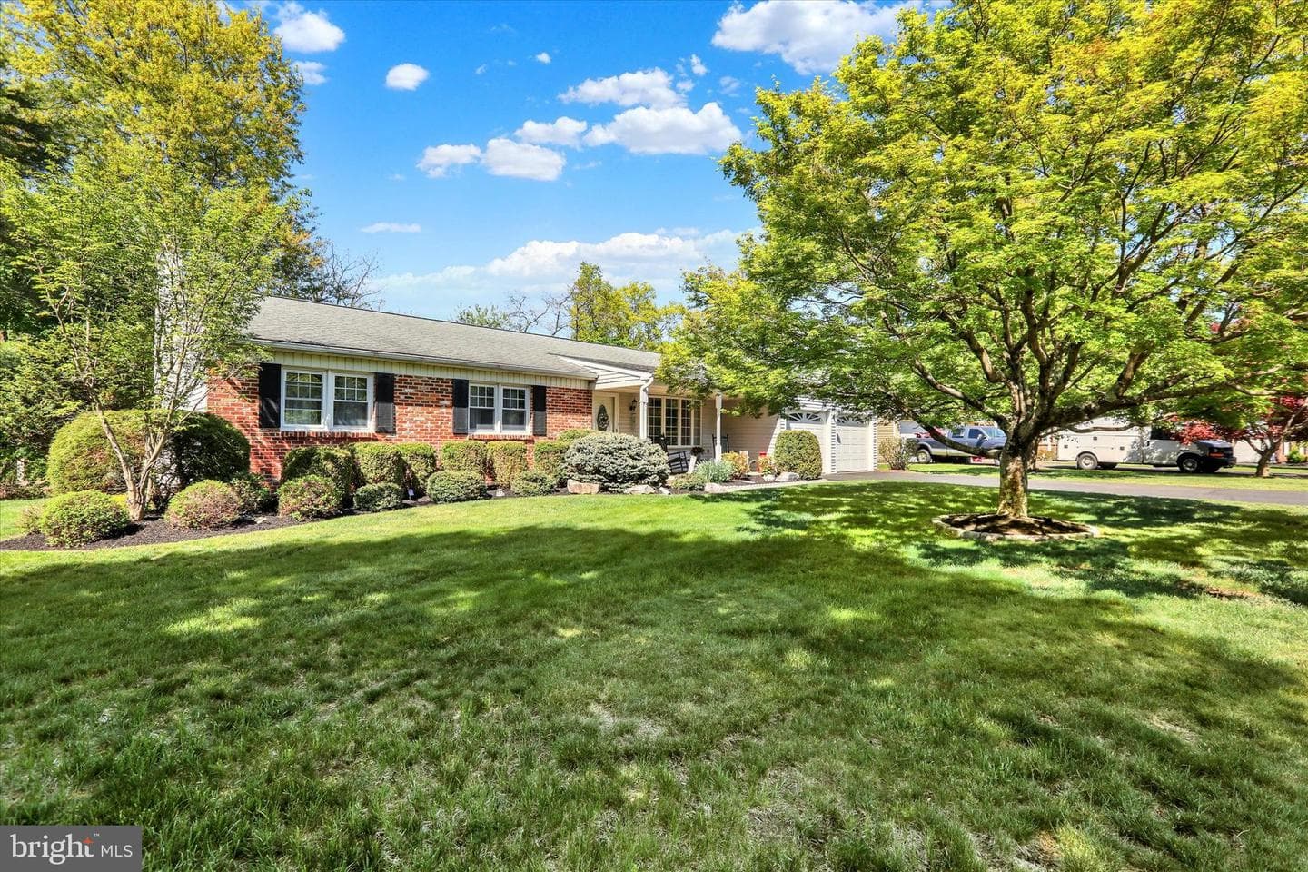 1950 Gibson Drive photo 2