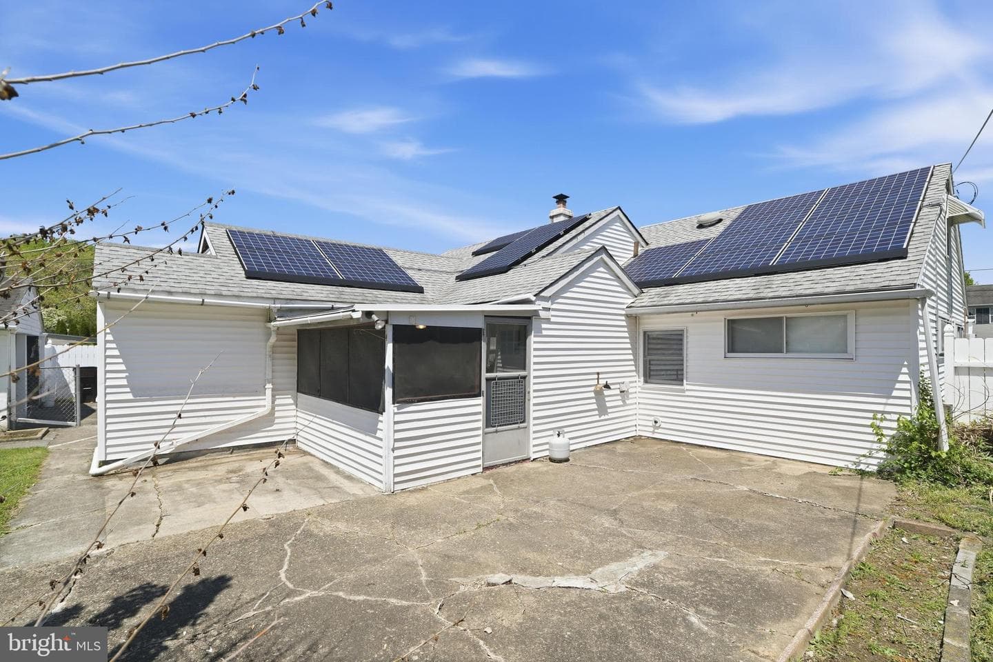 2110 Chestnut photo 11