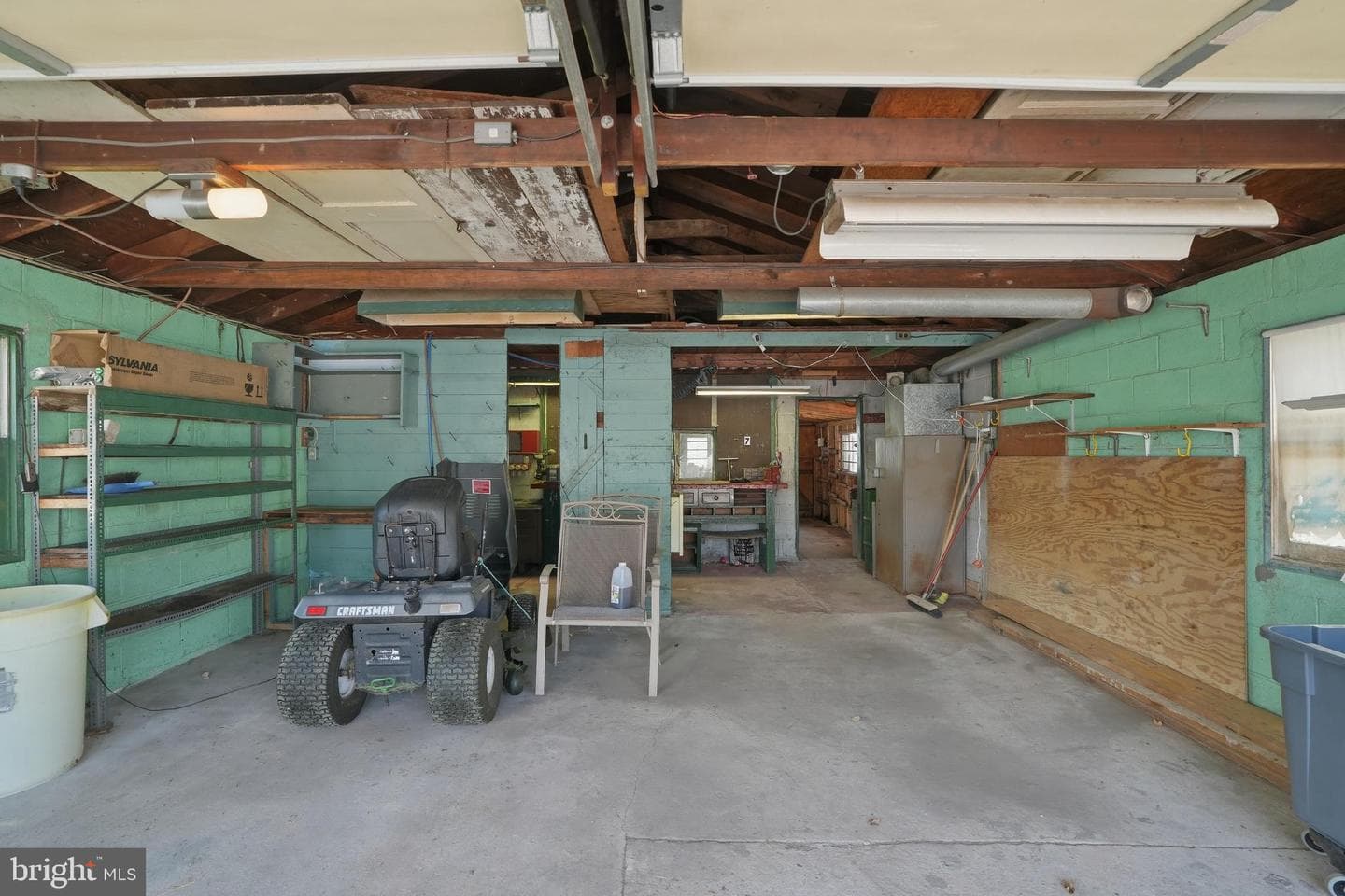2110 Chestnut photo 14