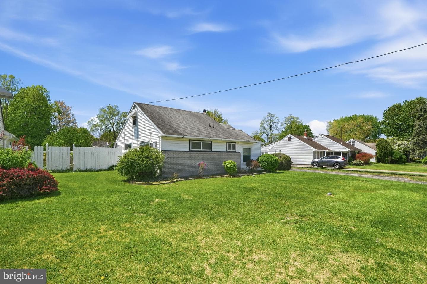 2110 Chestnut photo 2