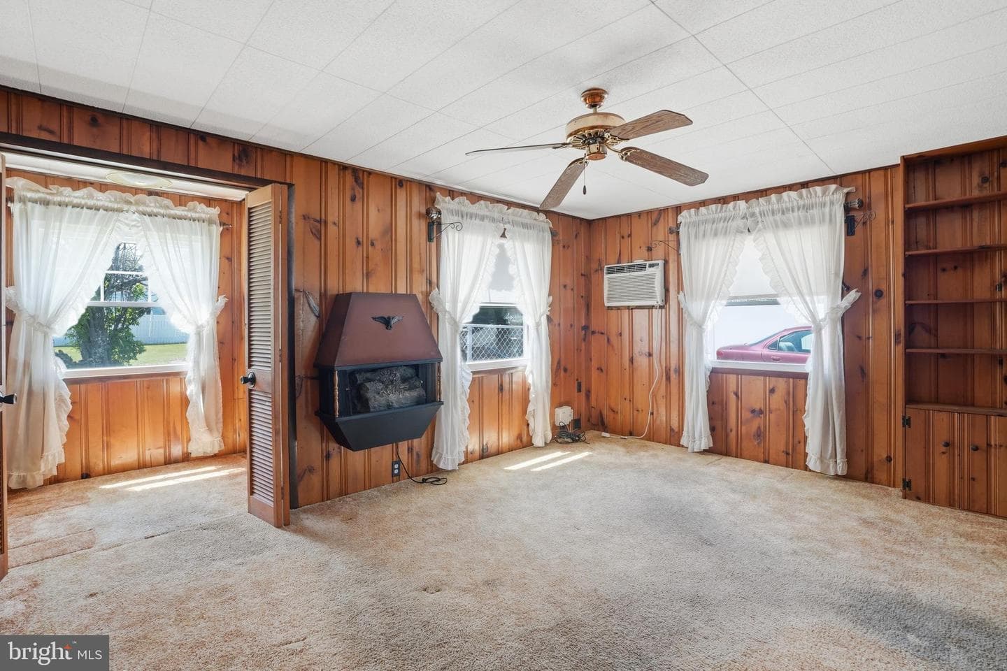 2110 Chestnut photo 28