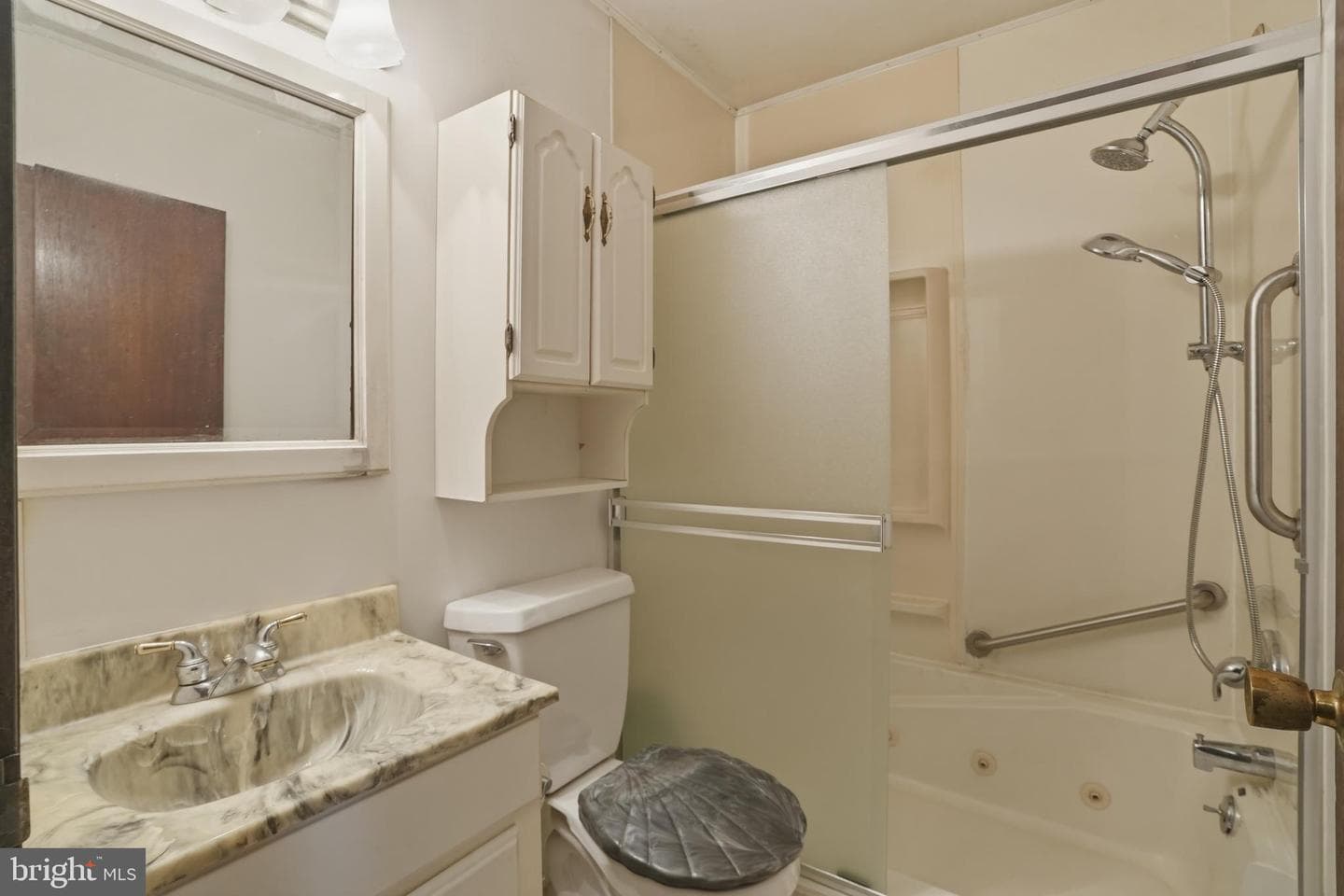2110 Chestnut photo 34