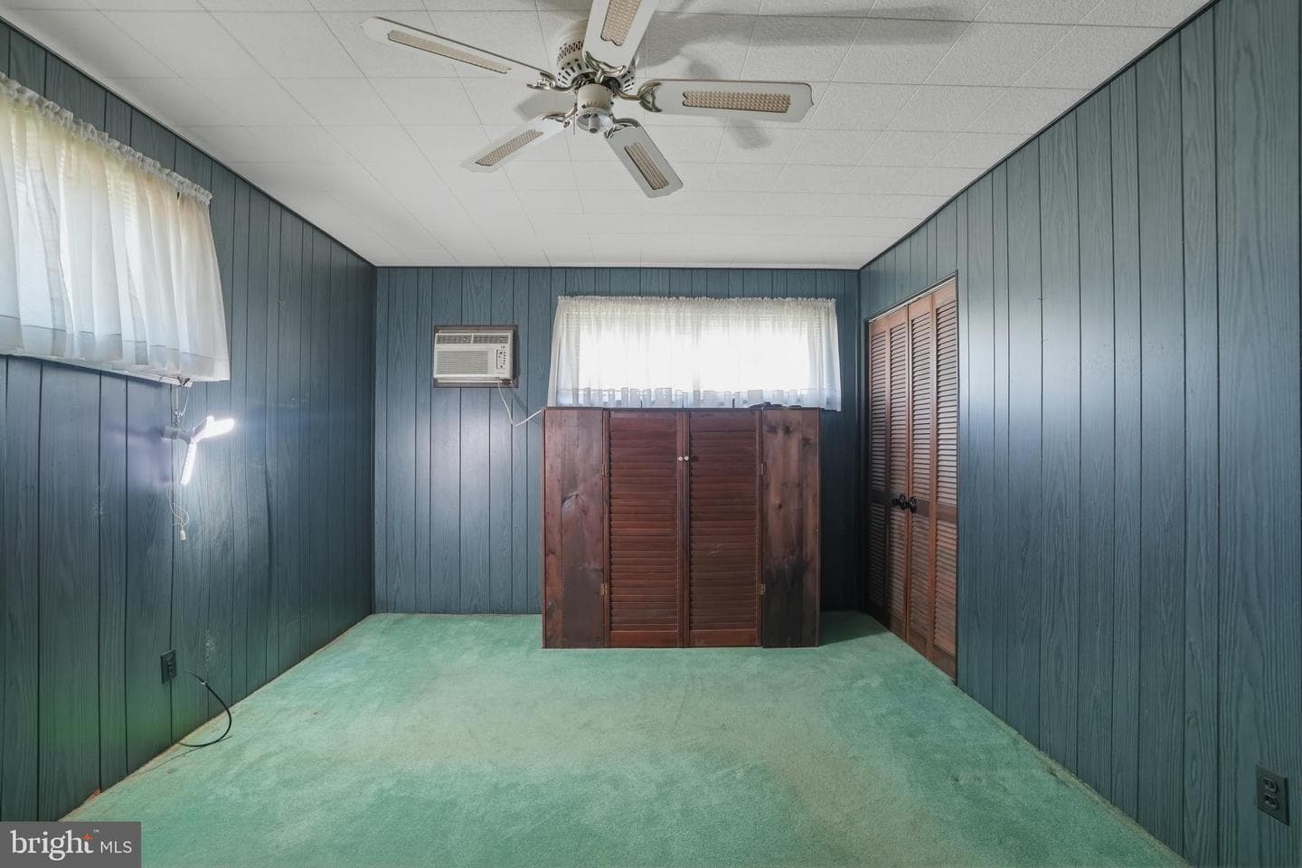 2110 Chestnut photo 36