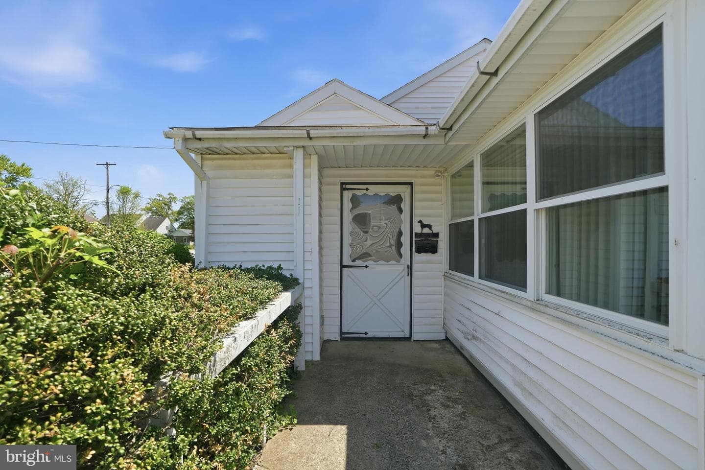 2110 Chestnut photo 4
