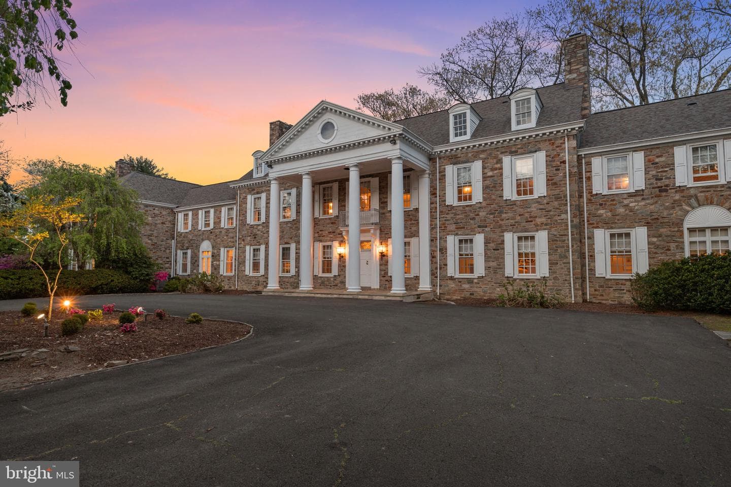 1035 Wright Drive, Huntingdon Valley