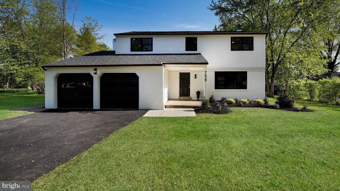 258 Hawthorne Circle