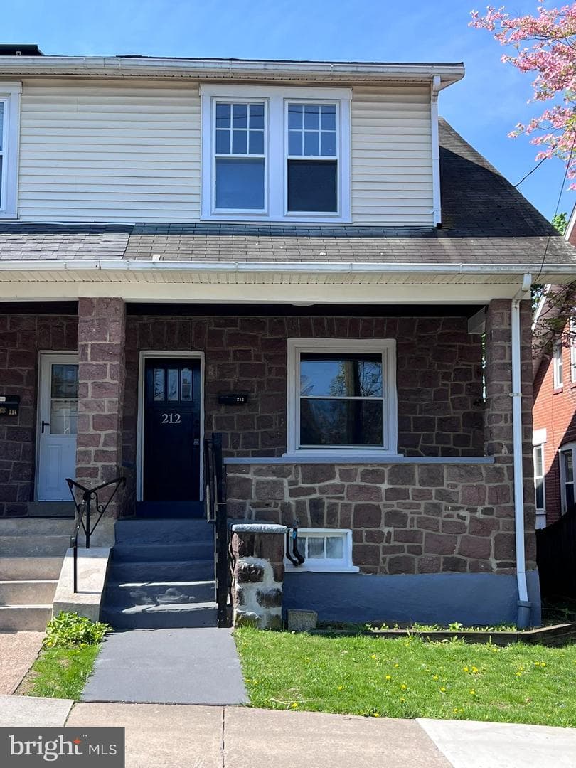 212 East Street