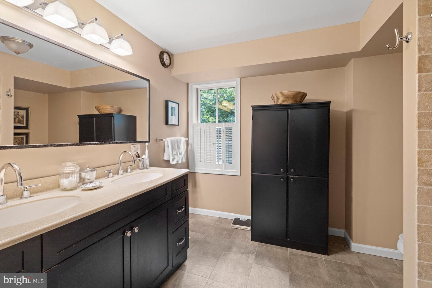 7 Walt Lane photo 19