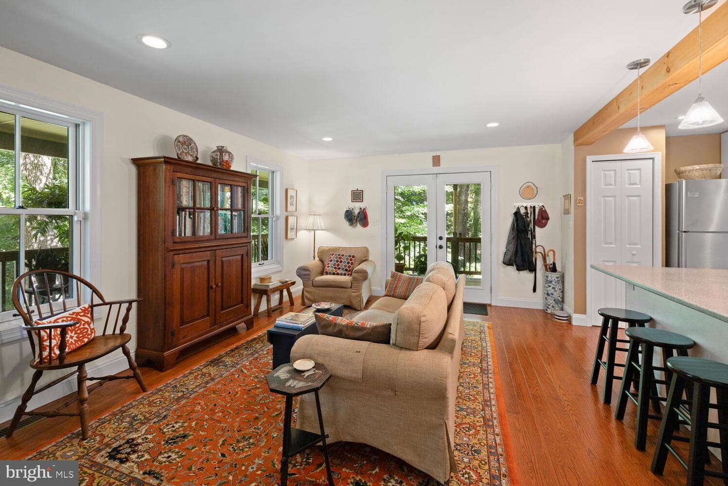 7 Walt Lane photo 8