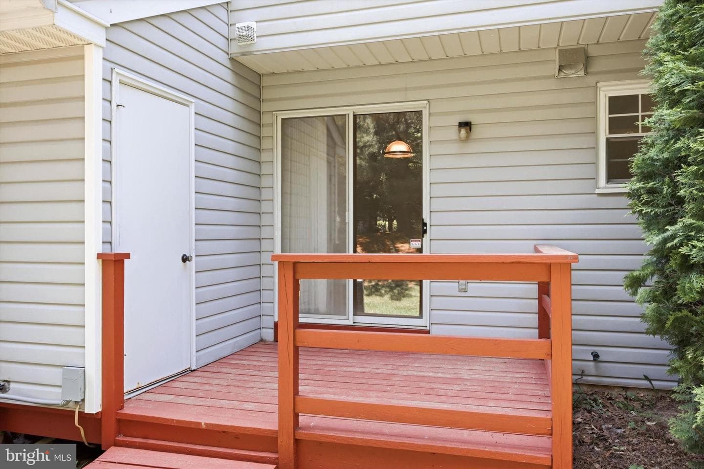 303 Essex Ct photo 27
