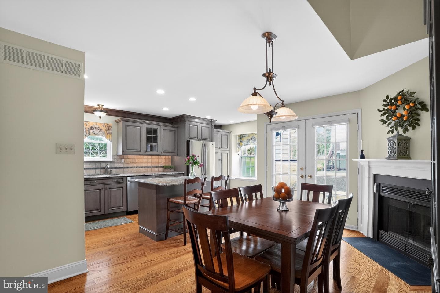 1305 Basswood Grove photo 13