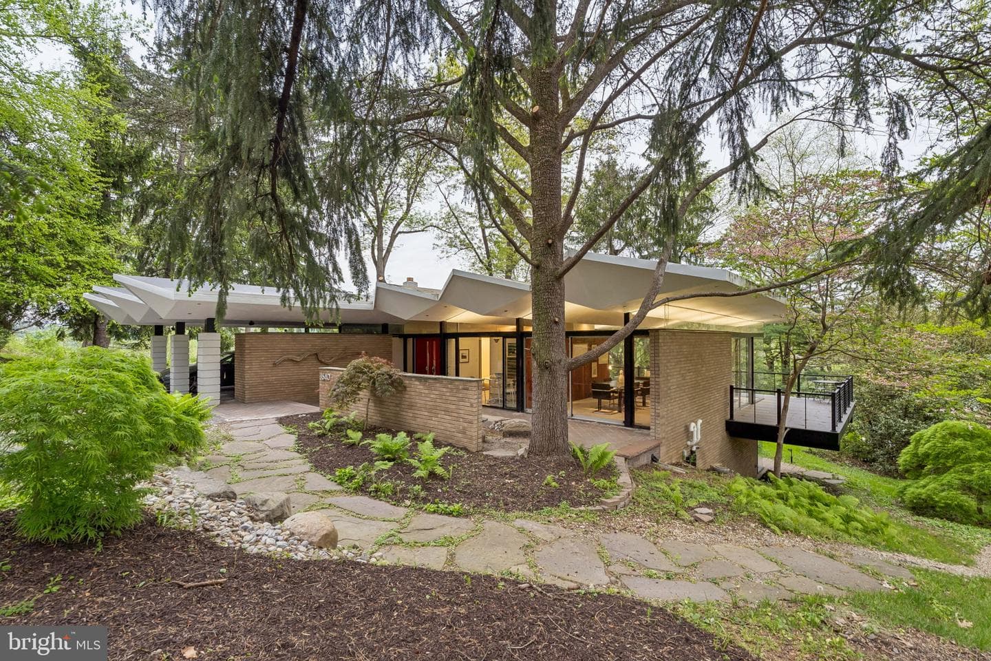 1640 Monk Road