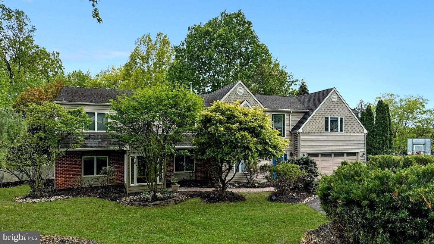 1 Pear Tree Lane